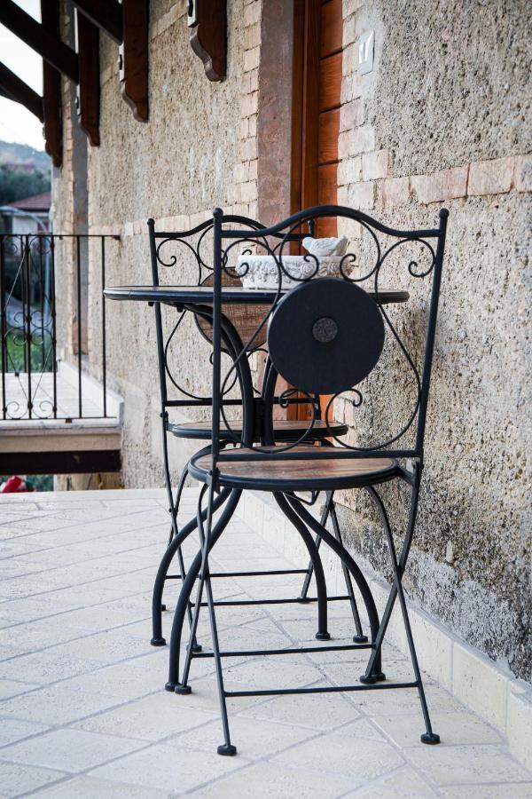 1870 Bed & Breakfast Arpino Exterior photo